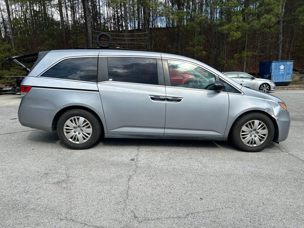 Used 2016 Honda Odyssey LX image 8