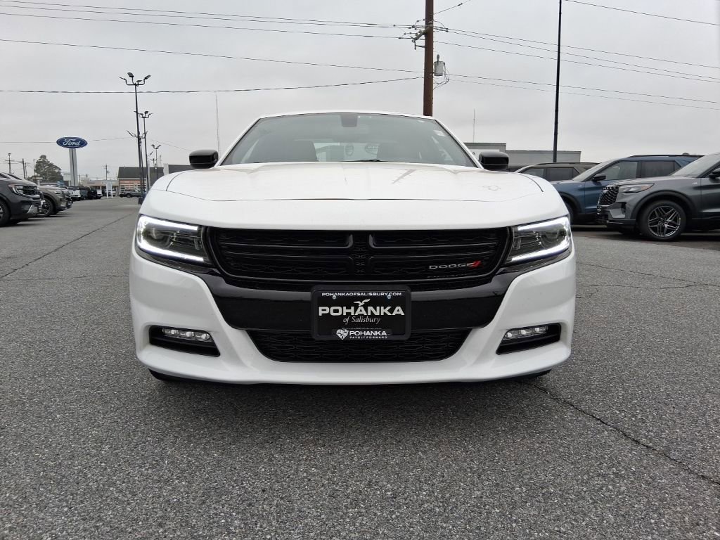 Used 2023 Dodge Charger SXT w/ Blacktop Package image 2