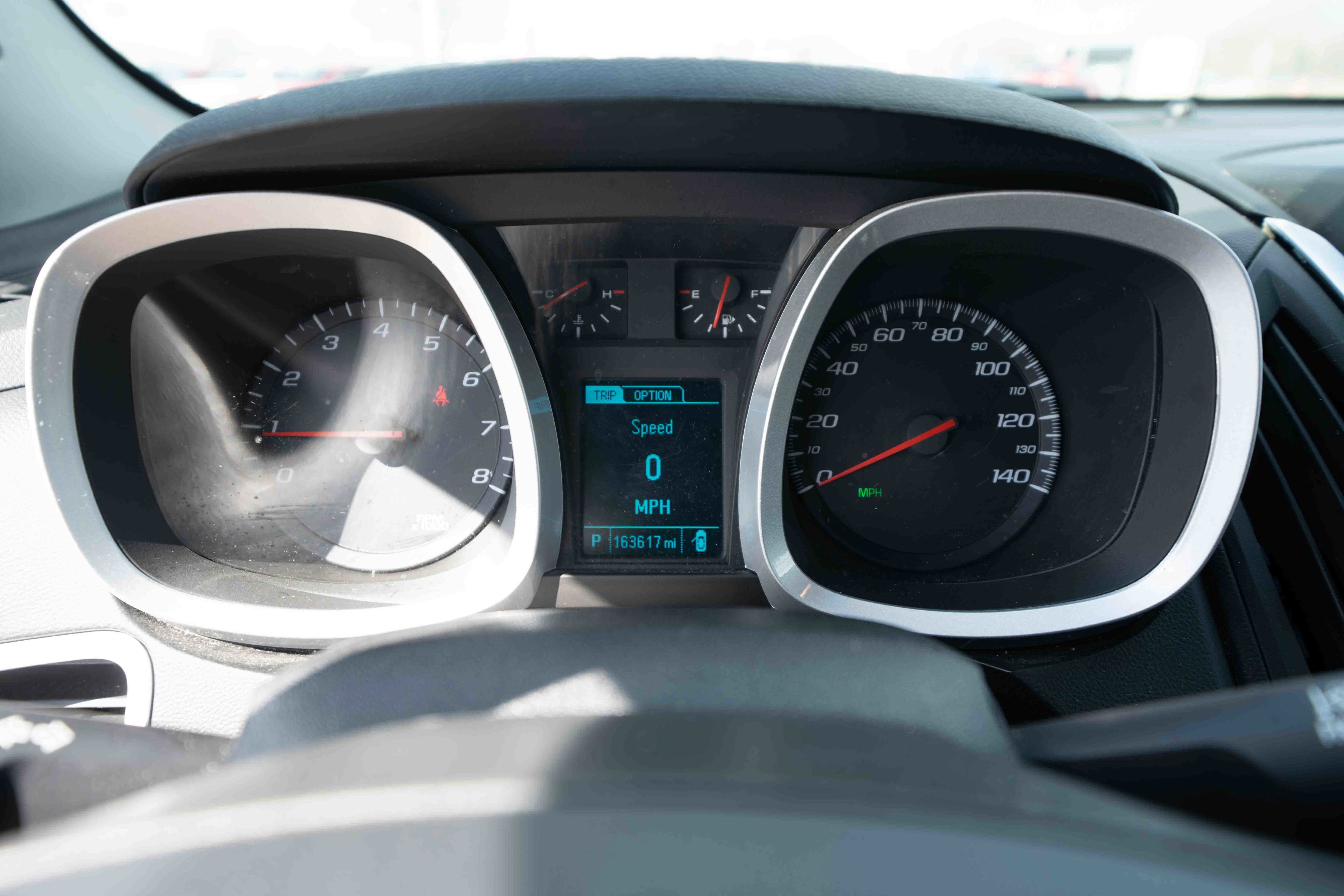 Used 2017 Chevrolet Equinox LT w/ Convenience Package image 16