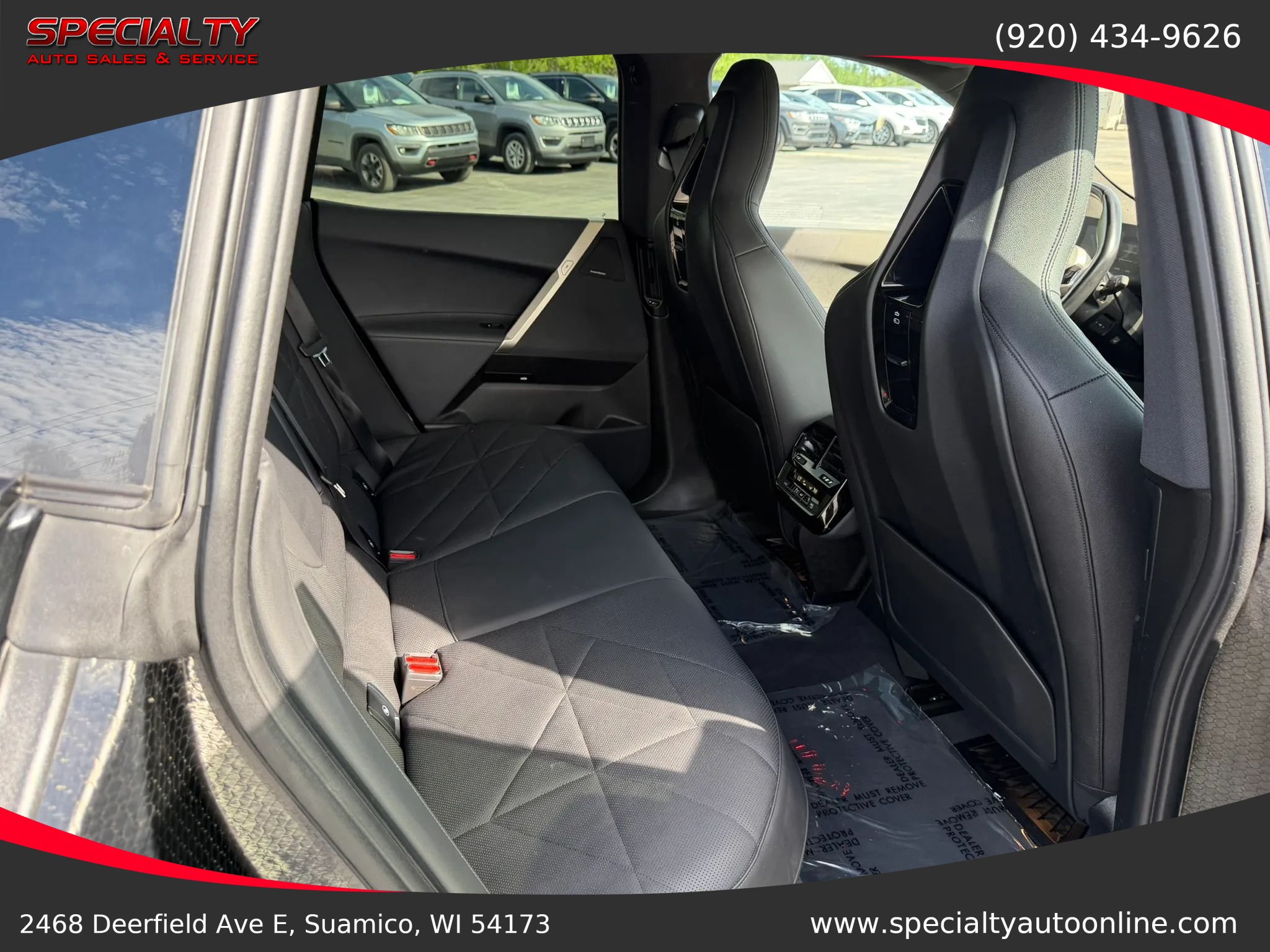 Used 2024 BMW iX xDrive50 w/ Sport Package AWD/4WD image 26