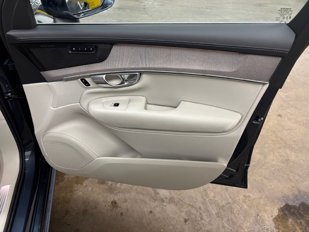 Certified 2026 Volvo XC90 B6 Ultra AWD/4WD image 22