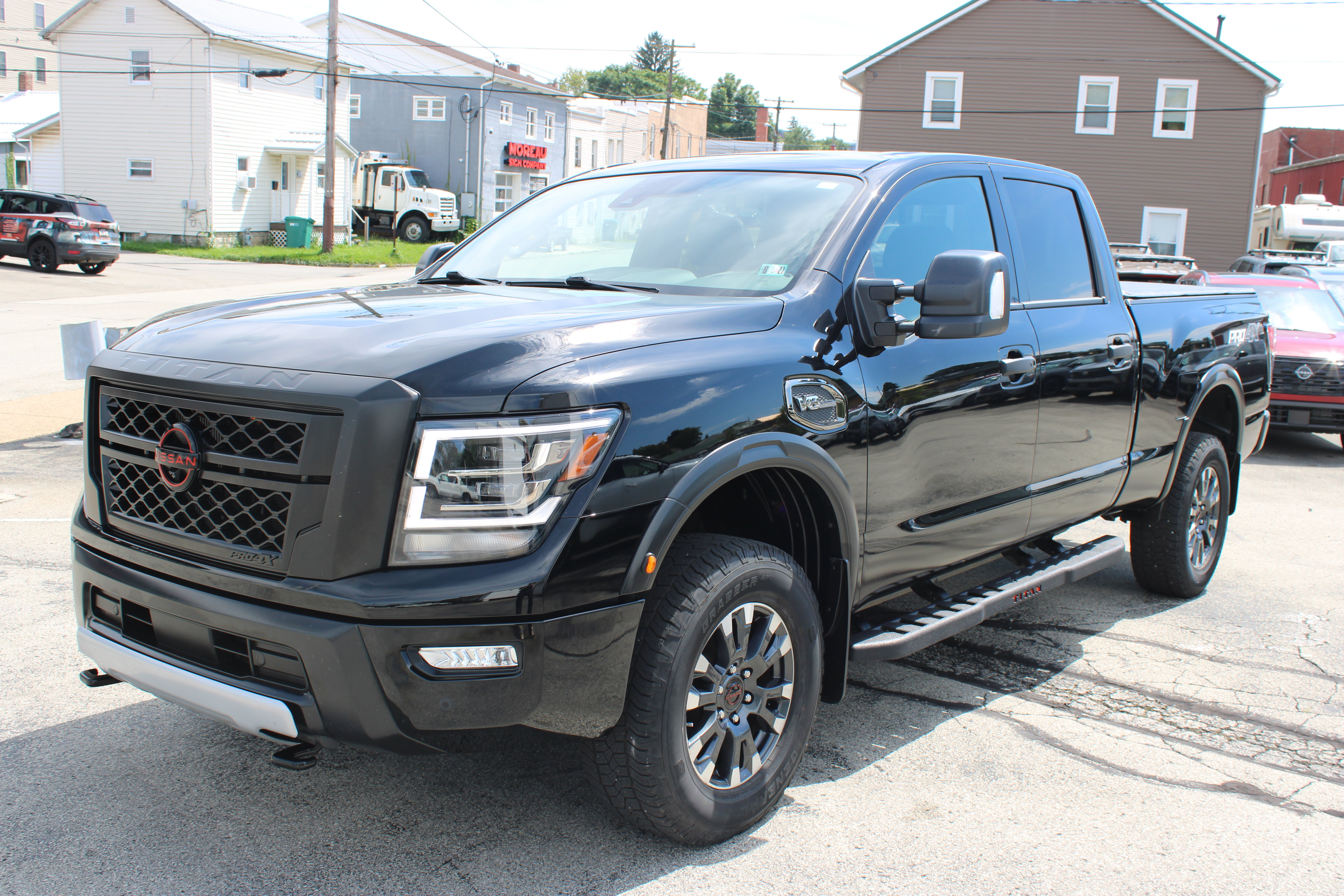 Certified 2024 Nissan Titan PRO-4X w/ Pro-4x Convenience Package AWD/4WD image 1