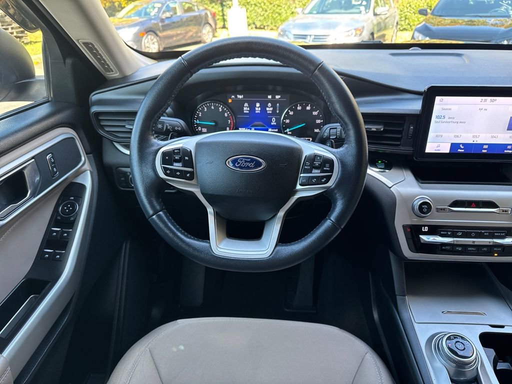 Used 2021 Ford Explorer XLT w/ Class III Trailer Tow Package image 13