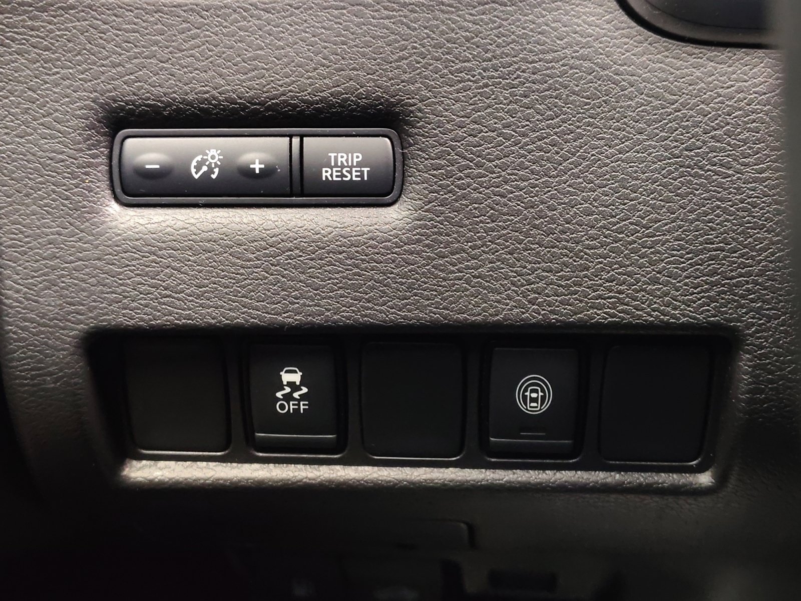 Used 2020 Nissan Murano SV FWD image 24