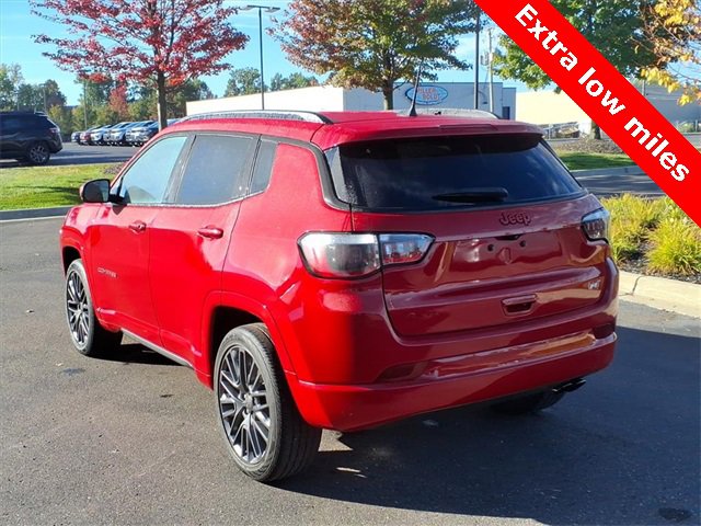 Certified 2022 Jeep Compass Limited image 6