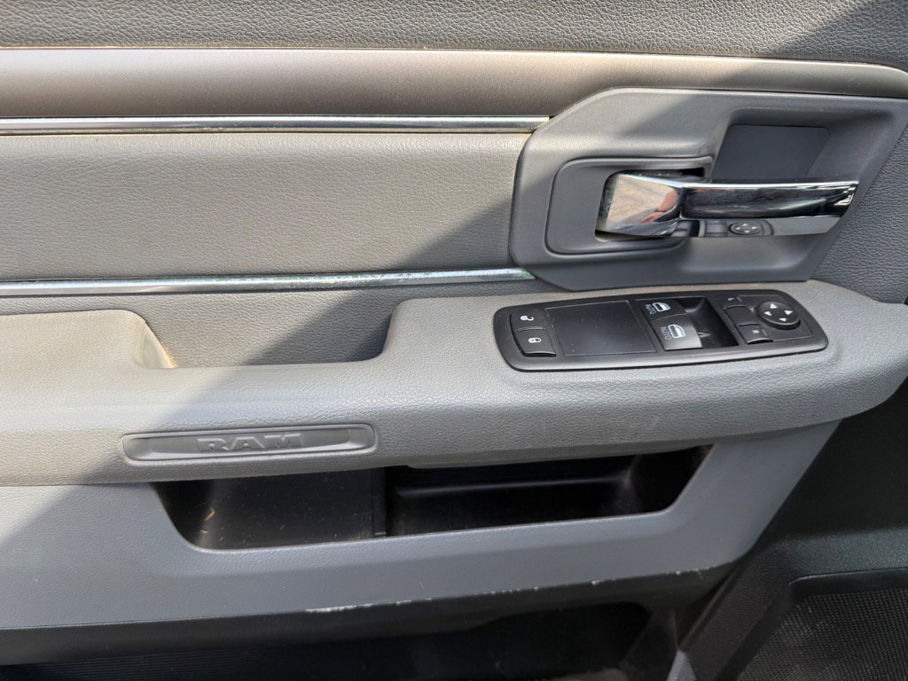 Used 2017 RAM 2500 Tradesman w/ Power & Remote Entry Group image 10