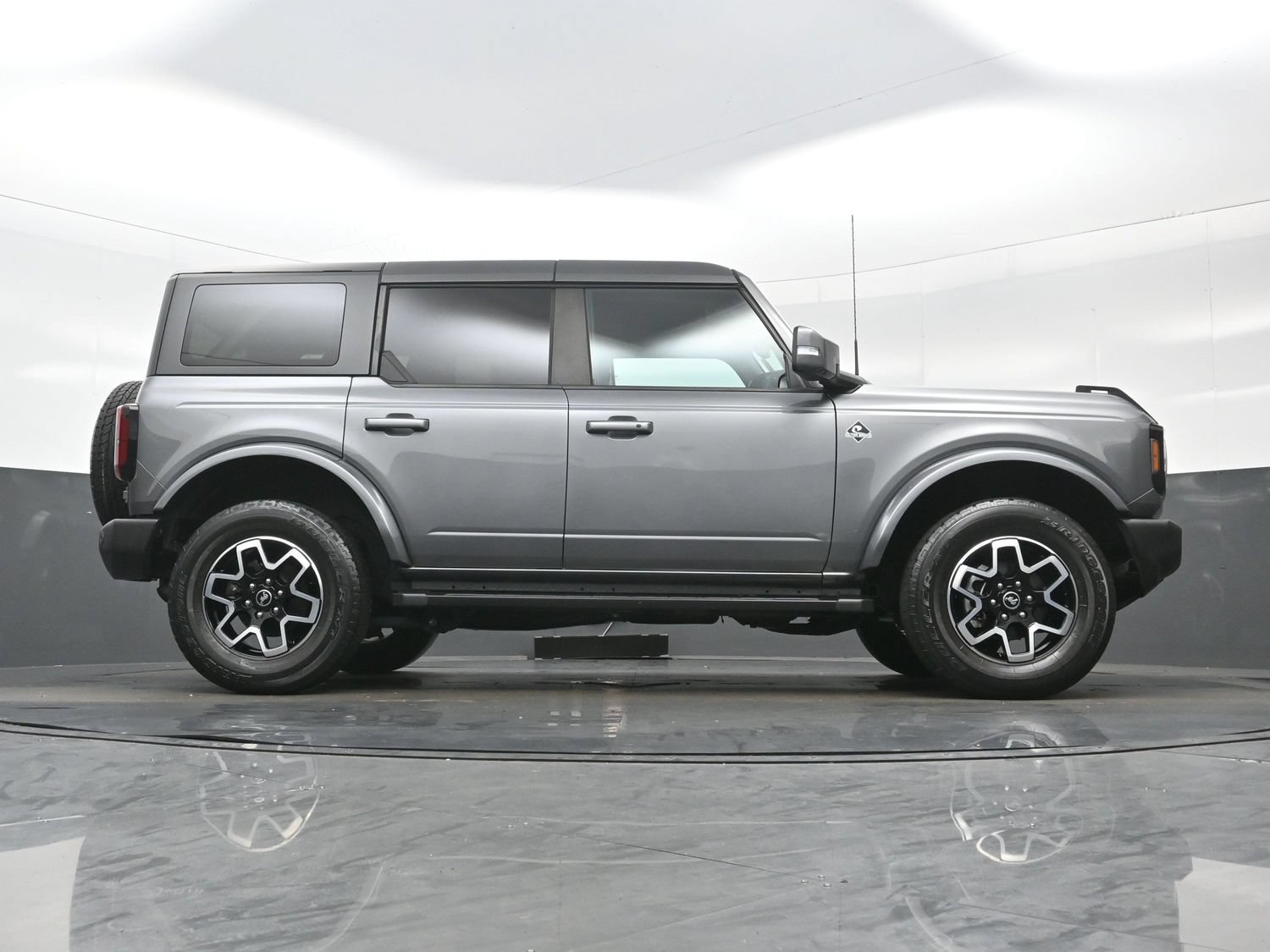 Used 2022 Ford Bronco Outer Banks AWD/4WD image 33
