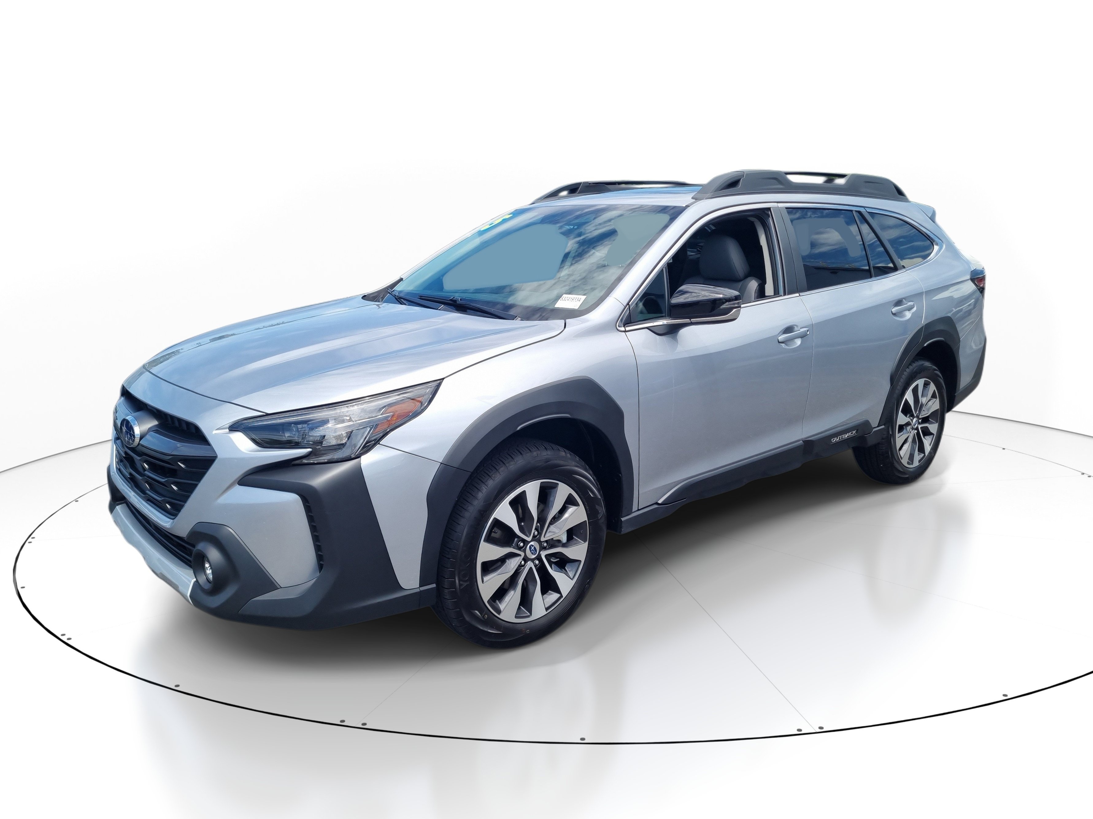 Used 2025 Subaru Outback Limited AWD/4WD image 3