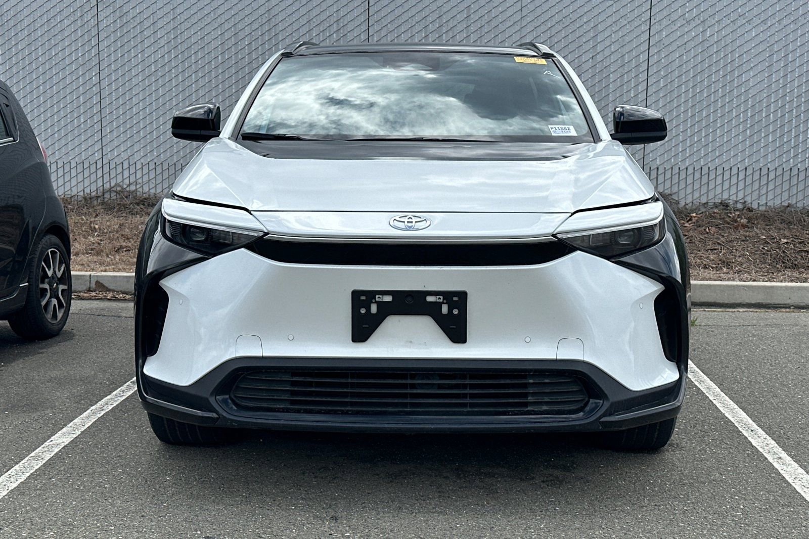 Used 2025 Toyota bZ4X FWD image 3