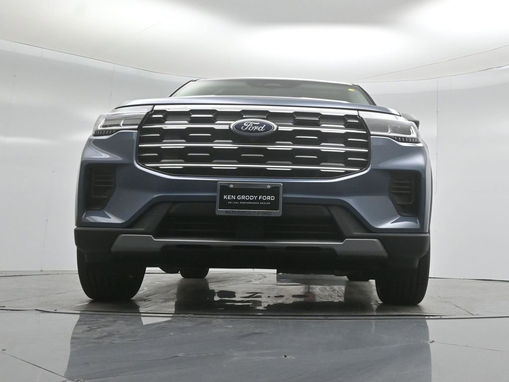 New 2026 Ford Explorer Active RWD image 43