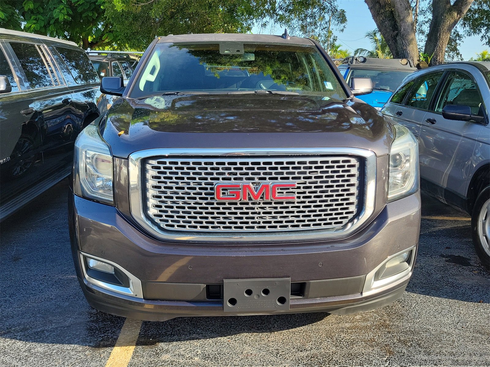 Used 2017 GMC Yukon Denali w/ Open Road Package image 2