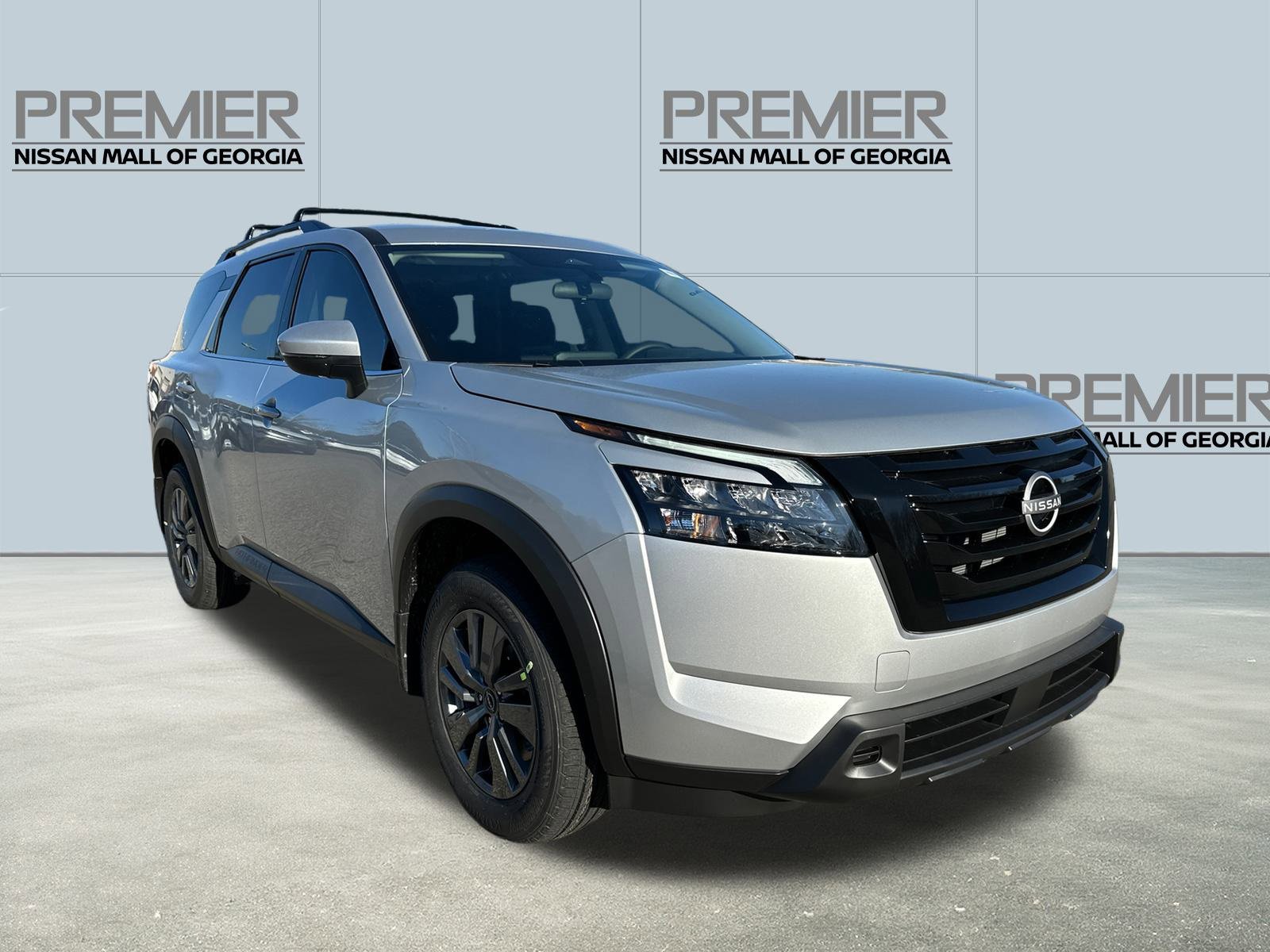 New 2025 Nissan Pathfinder SV w/ Black Appearance Package image 3