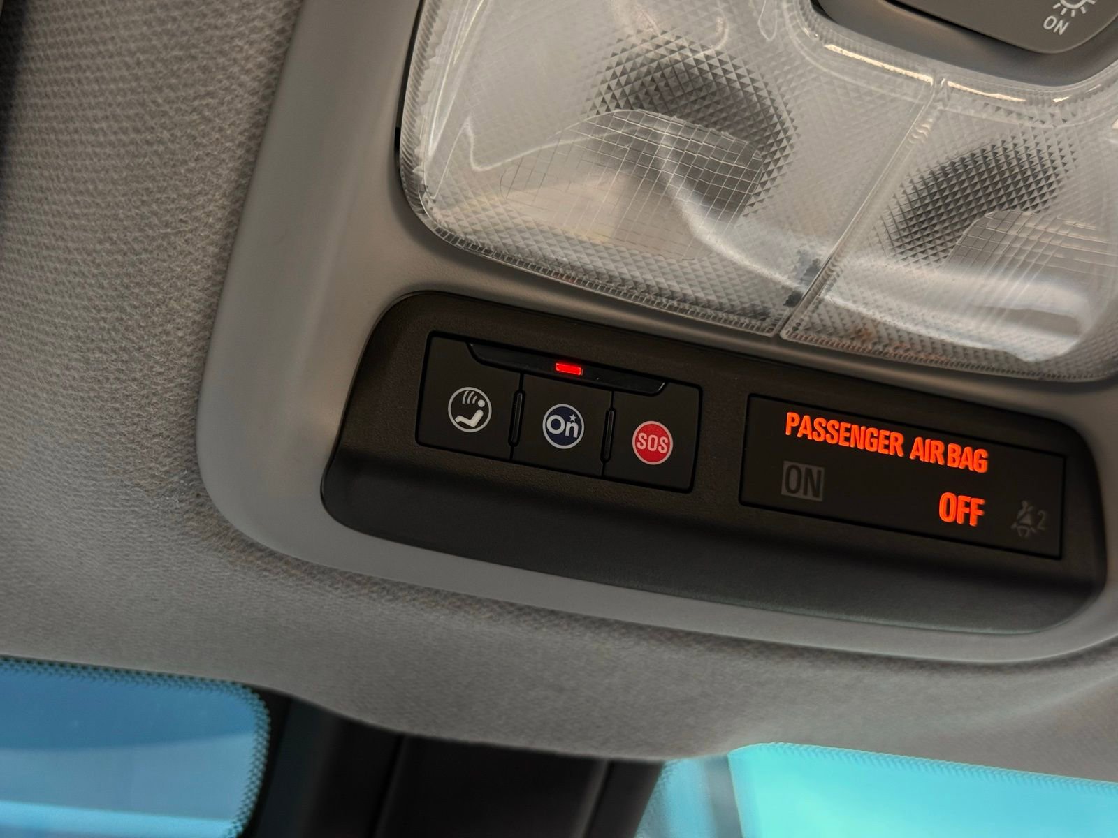 Used 2018 Chevrolet Bolt LT FWD image 42