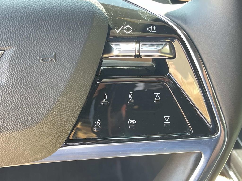 Certified 2025 Cadillac Escalade Sport AWD/4WD image 42