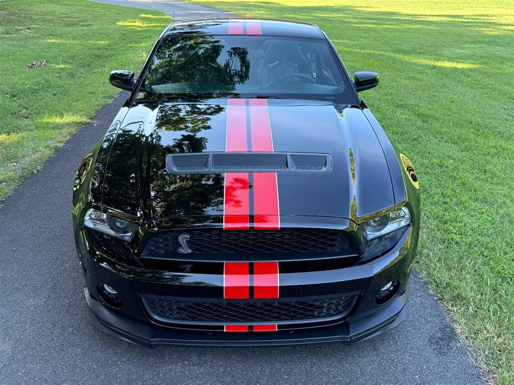 Used 2012 Ford Mustang Shelby GT500 w/ SVT Performance Pkg RWD image 9