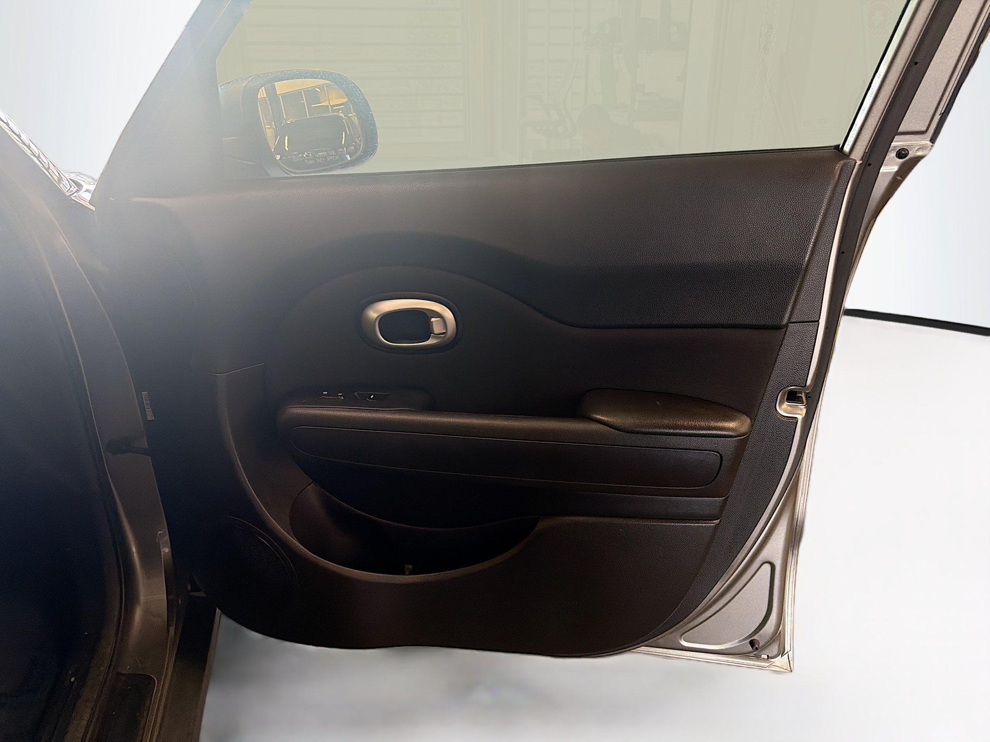 Used 2016 Kia Soul FWD image 28