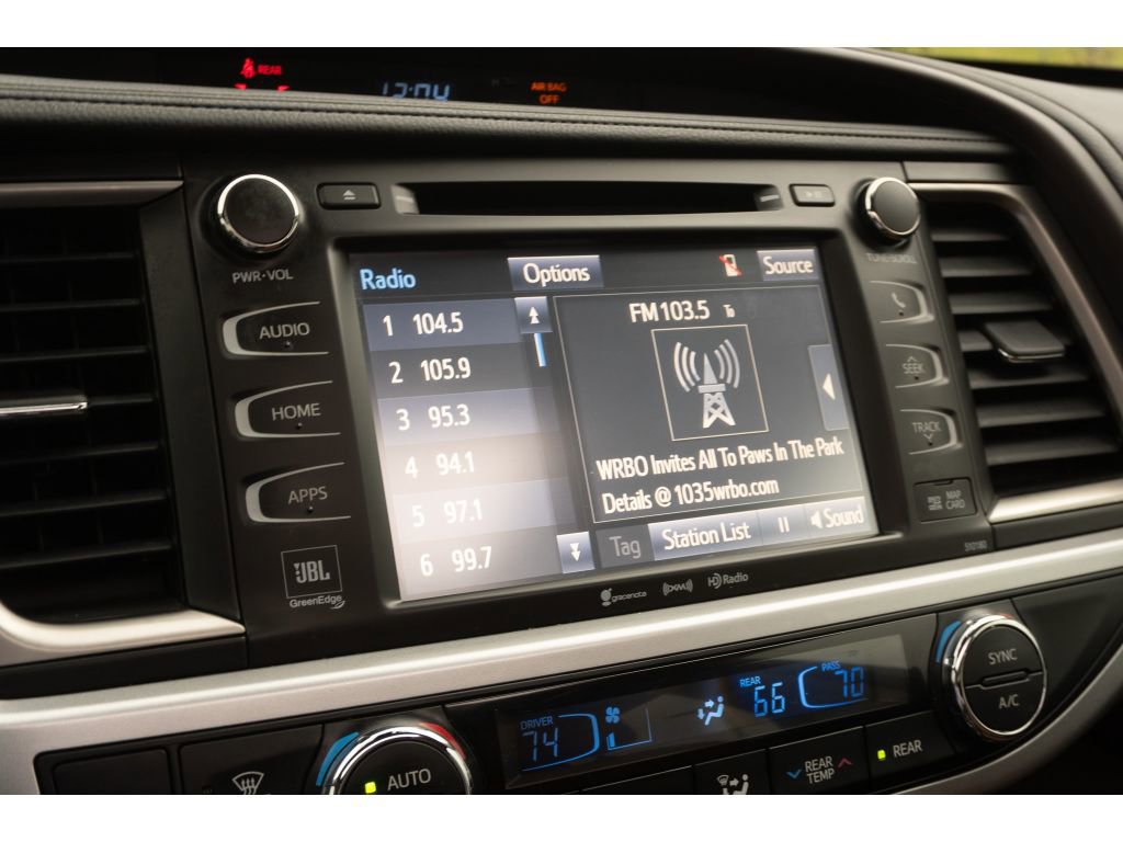 Used 2017 Toyota Highlander Limited Platinum AWD/4WD image 23