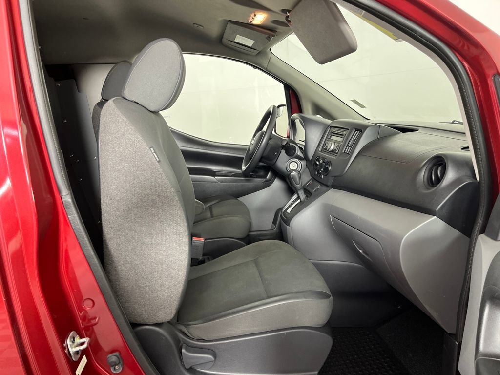 Used 2015 Nissan NV200 SV w/ Exterior Appearance Package image 15
