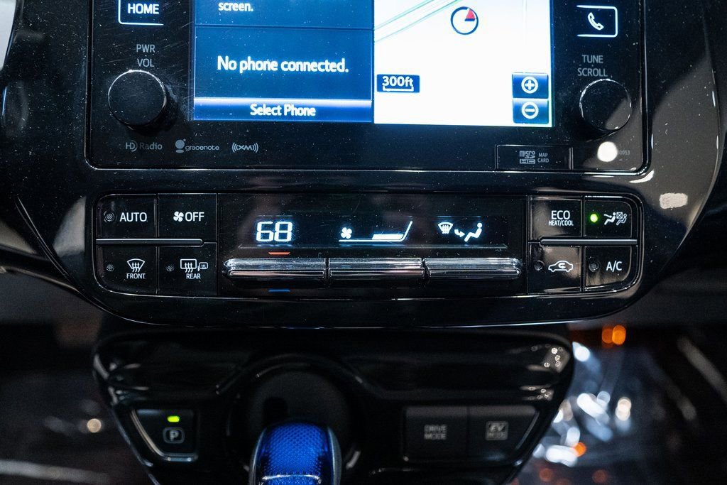 Used 2017 Toyota Prius Three image 22