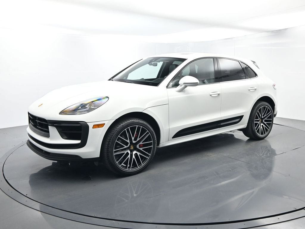 Certified 2023 Porsche Macan S AWD/4WD image 1