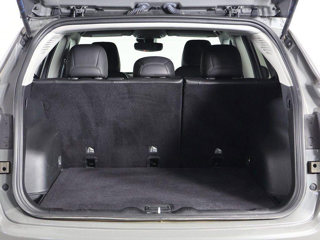 Used 2022 Jeep Compass Limited image 19