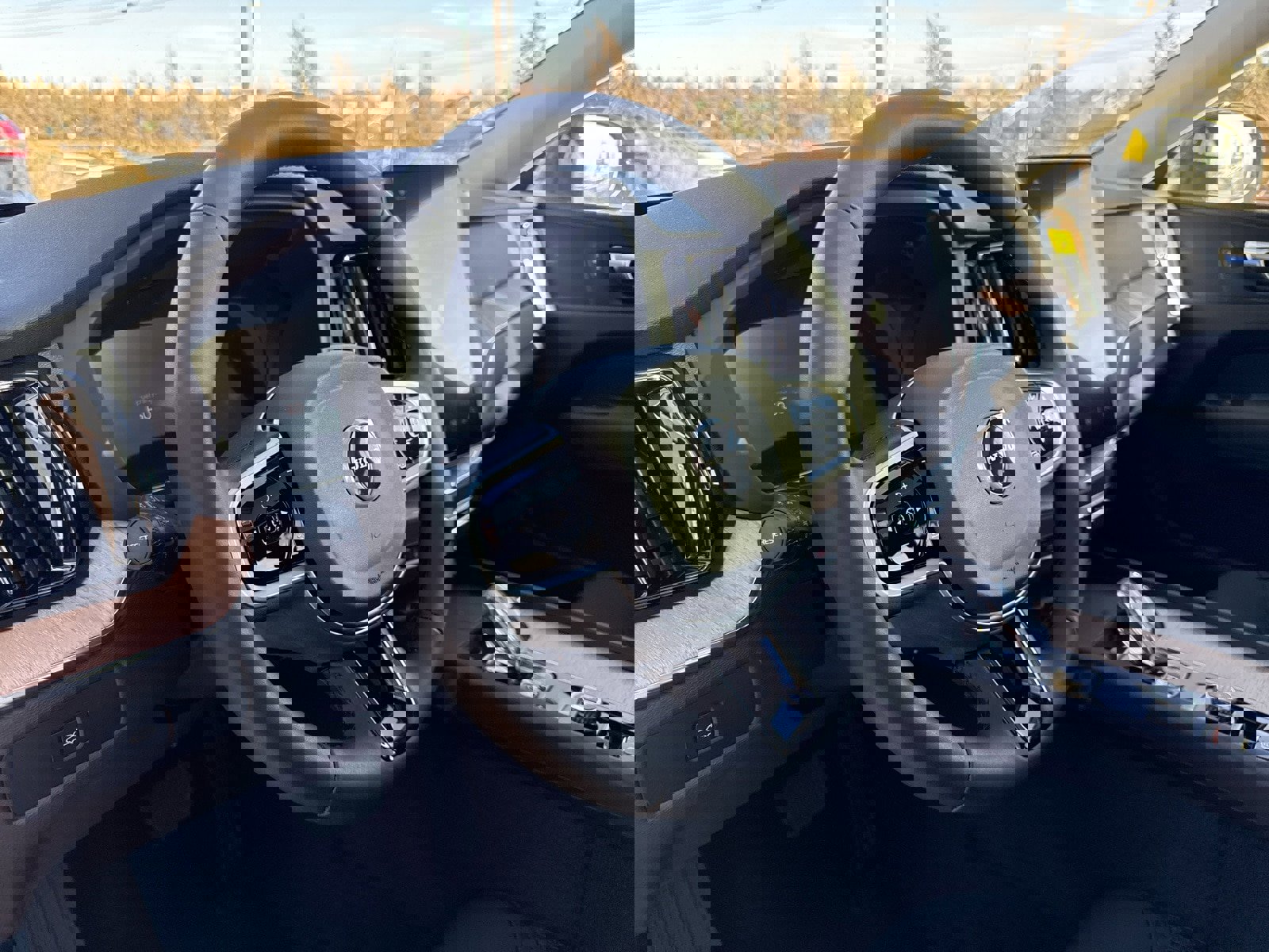 New 2026 Volvo XC60 B5 Plus w/ Protection Package Premier image 20