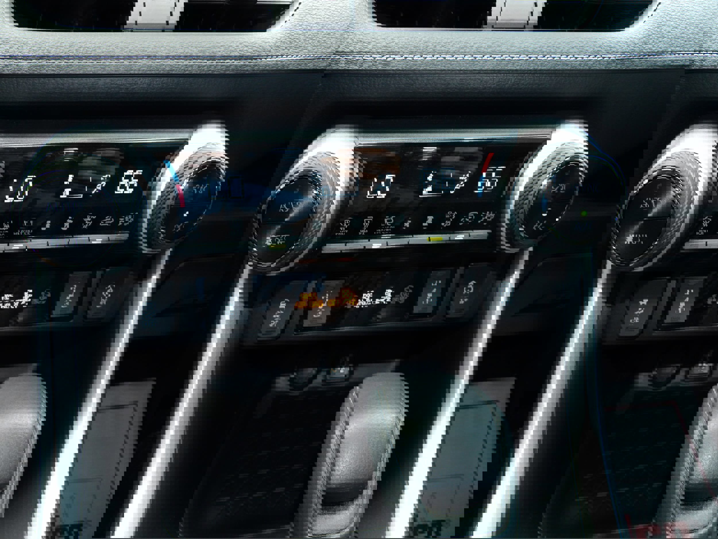 Used 2023 Toyota RAV4 XLE w/ Convenience Package image 17