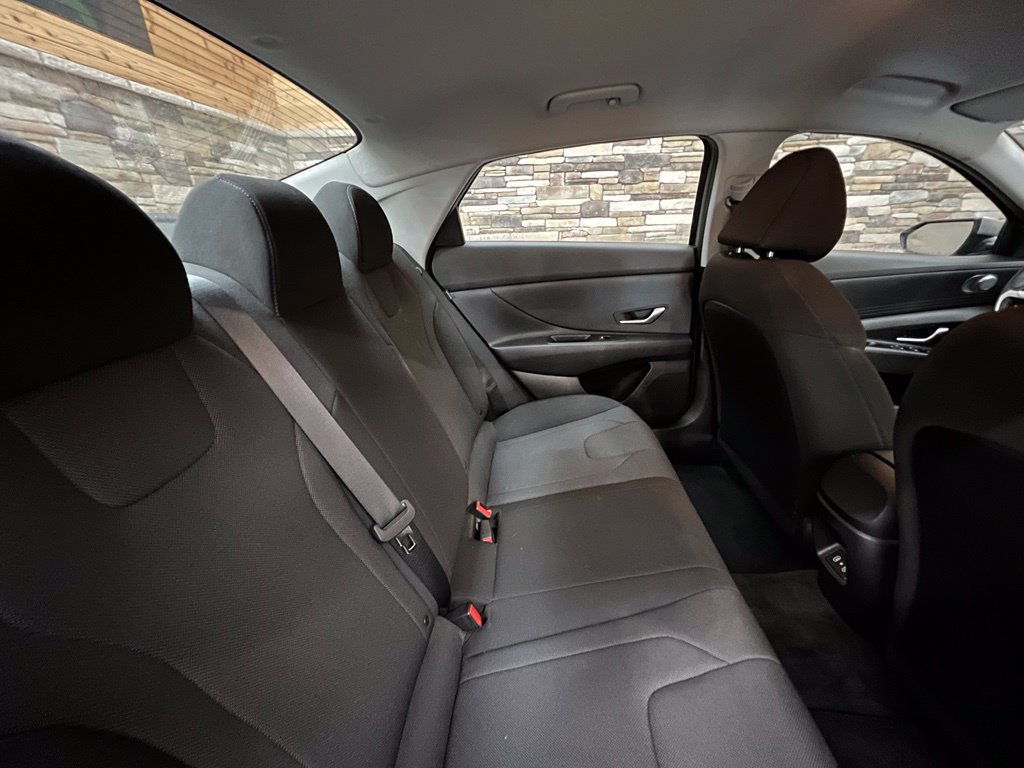Certified 2024 Hyundai Elantra SE FWD image 42