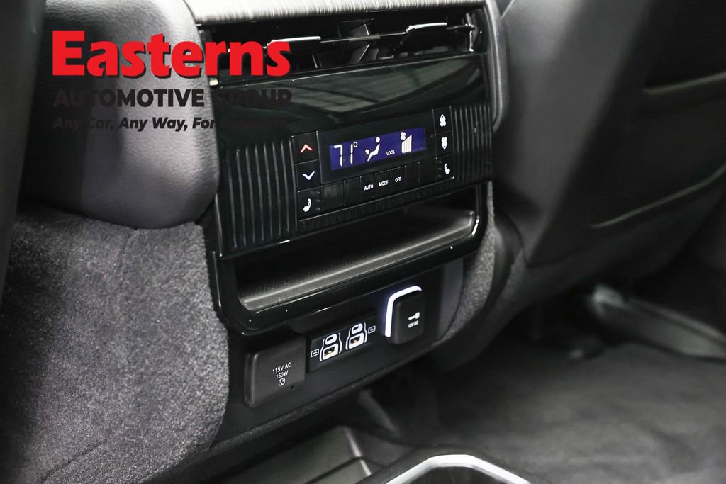 Used 2024 Jeep Wagoneer Series III w/ Premium Group I AWD/4WD image 26