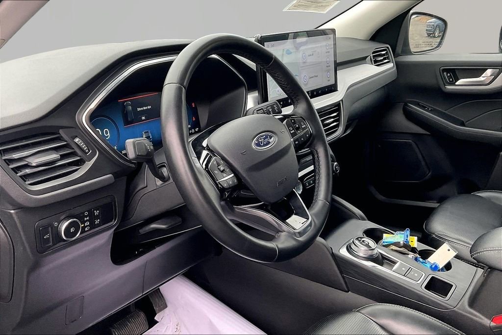 Used 2024 Ford Escape Platinum image 20