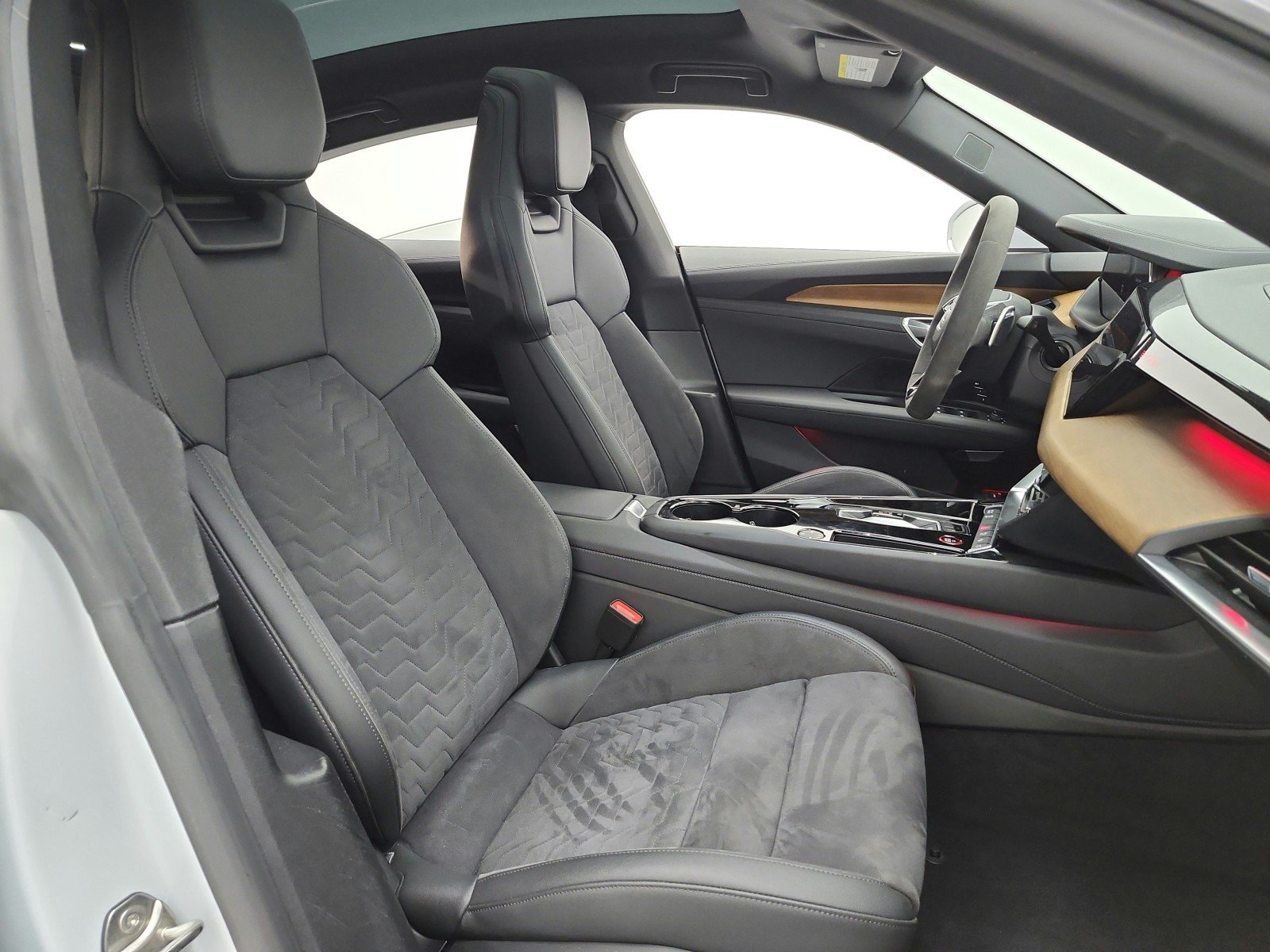 Used 2023 Audi e-tron GT Prestige w/ Prestige Package AWD/4WD image 18