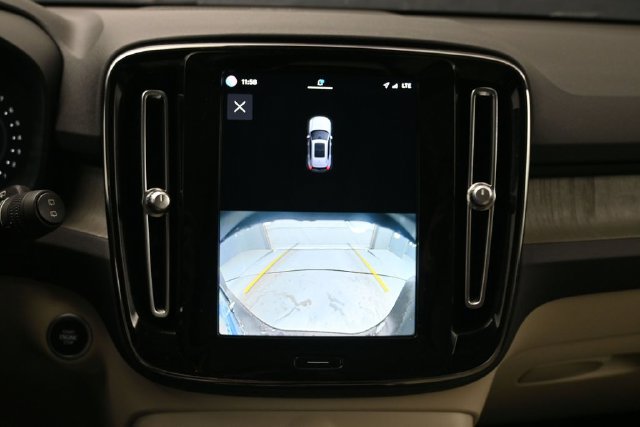 Used 2023 Volvo XC40 B5 Ultimate w/ Climate Package AWD/4WD image 21