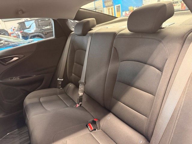 Used 2024 Chevrolet Malibu RS FWD image 18