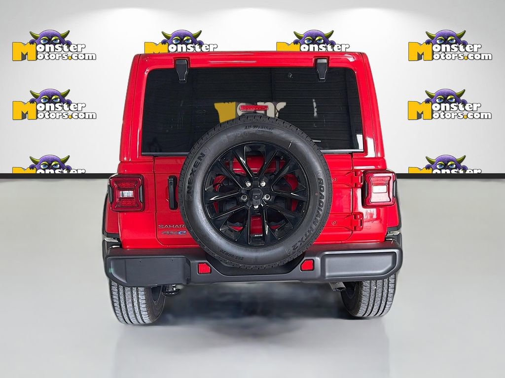 Used 2025 Jeep Wrangler Unlimited Sahara image 6