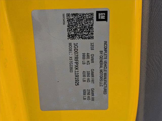 Used 2019 GMC Savana 3500 w/ Driver Convenience Package image 17