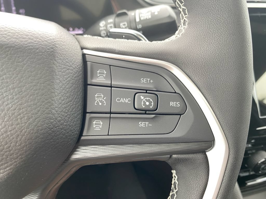 New 2026 Jeep Grand Cherokee Laredo X AWD/4WD image 24