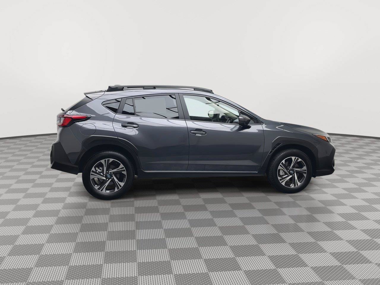 Used 2025 Subaru Crosstrek 2.5i Premium AWD/4WD image 38