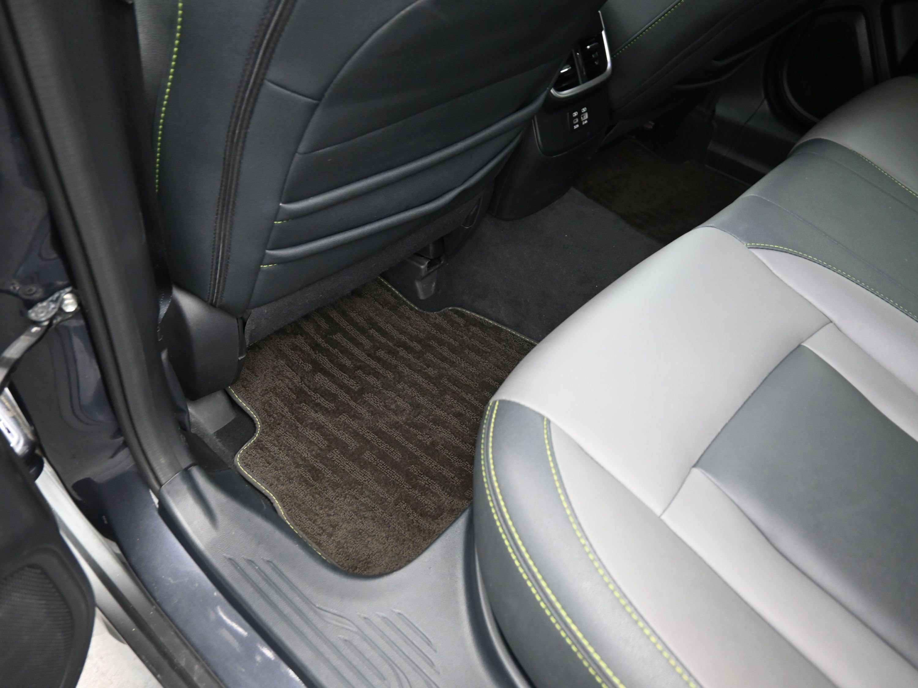 Used 2024 Subaru Outback Onyx Edition image 18