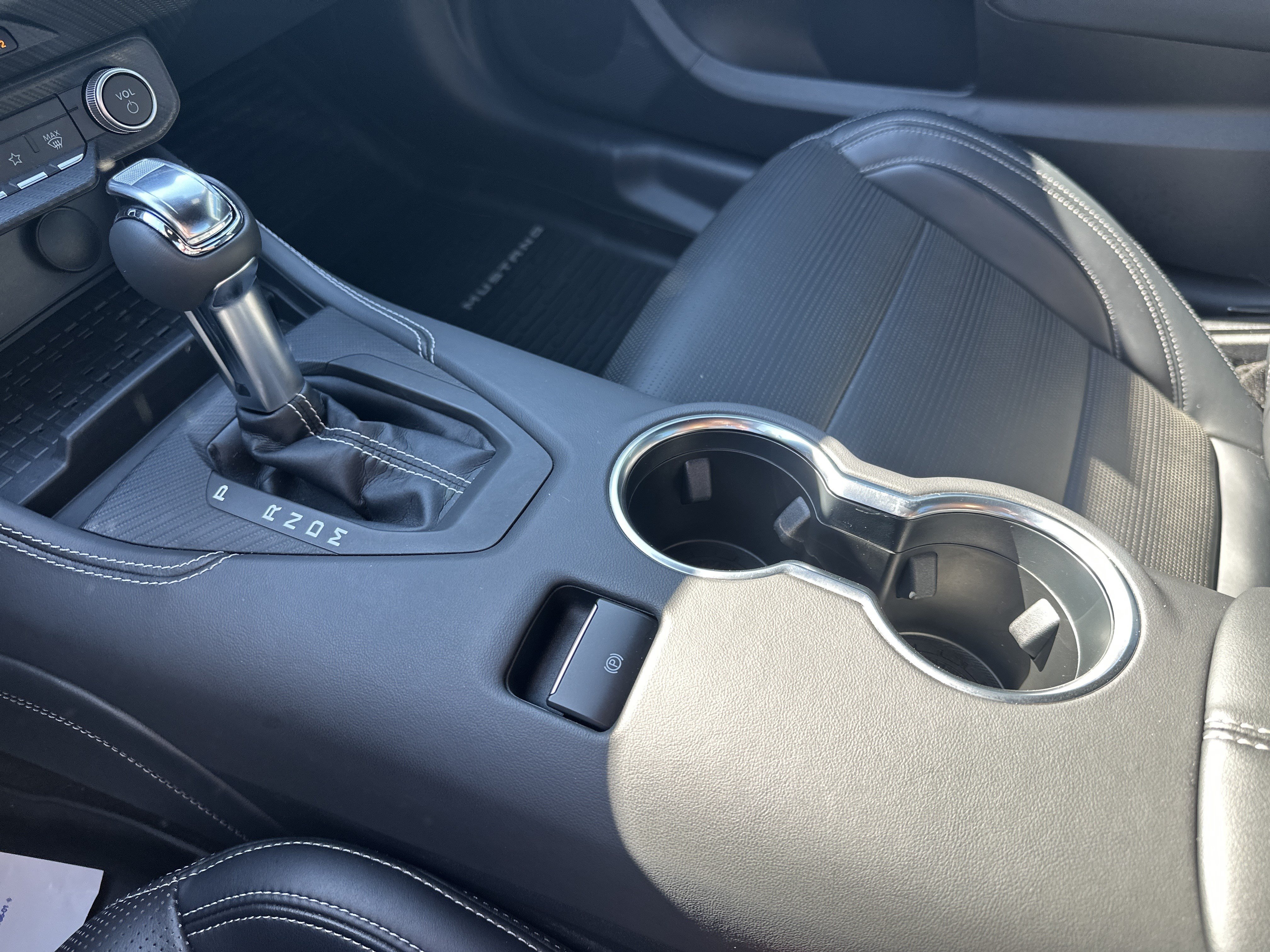 Used 2024 Ford Mustang GT Premium RWD image 15