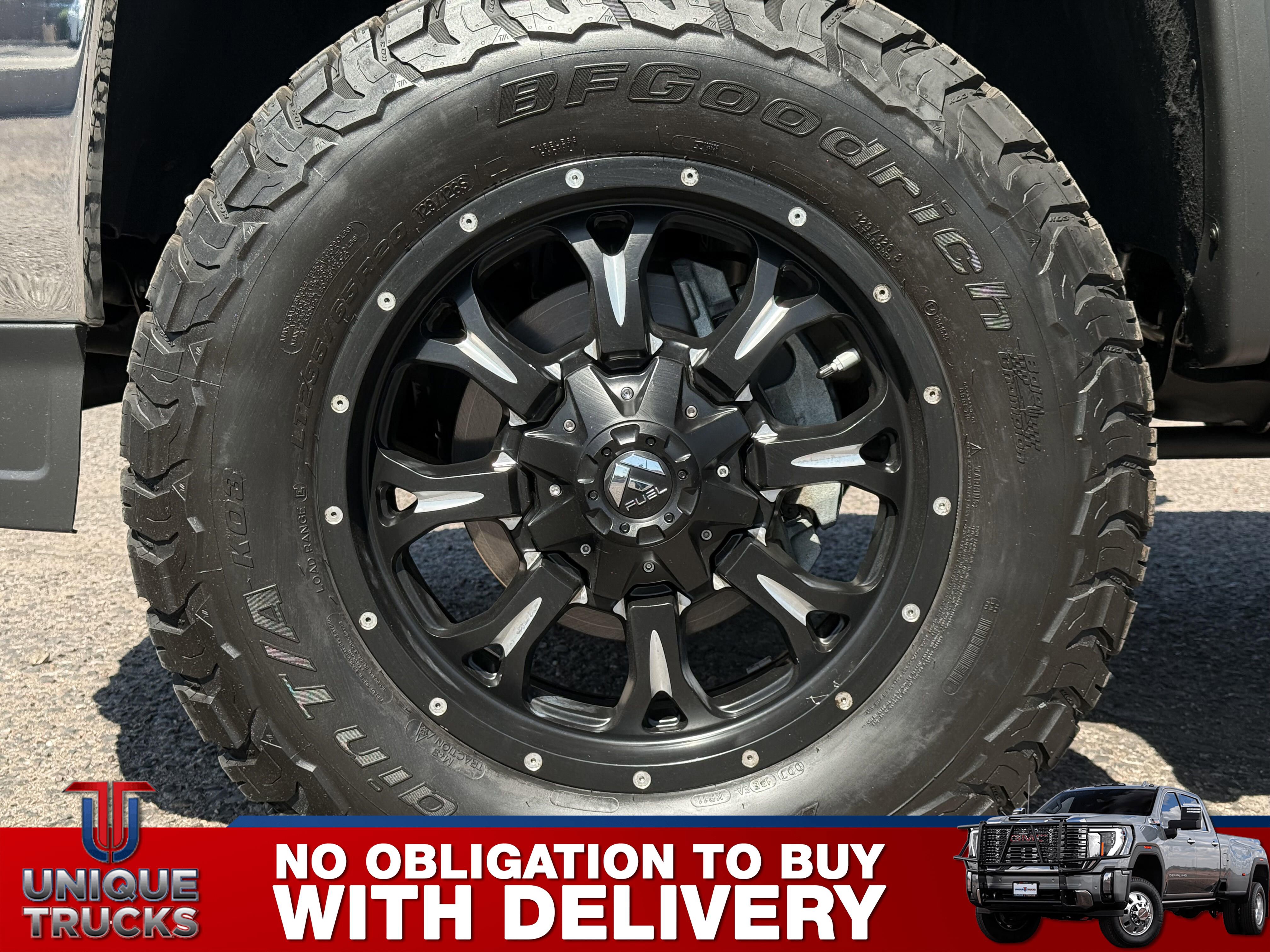 Used 2015 GMC Sierra 2500 SLE w/ SLE Preferred Package image 12