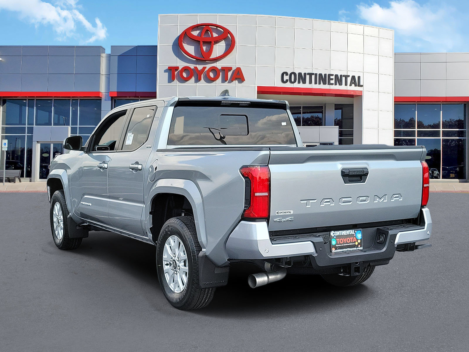 New 2026 Toyota Tacoma SR5 AWD/4WD image 4