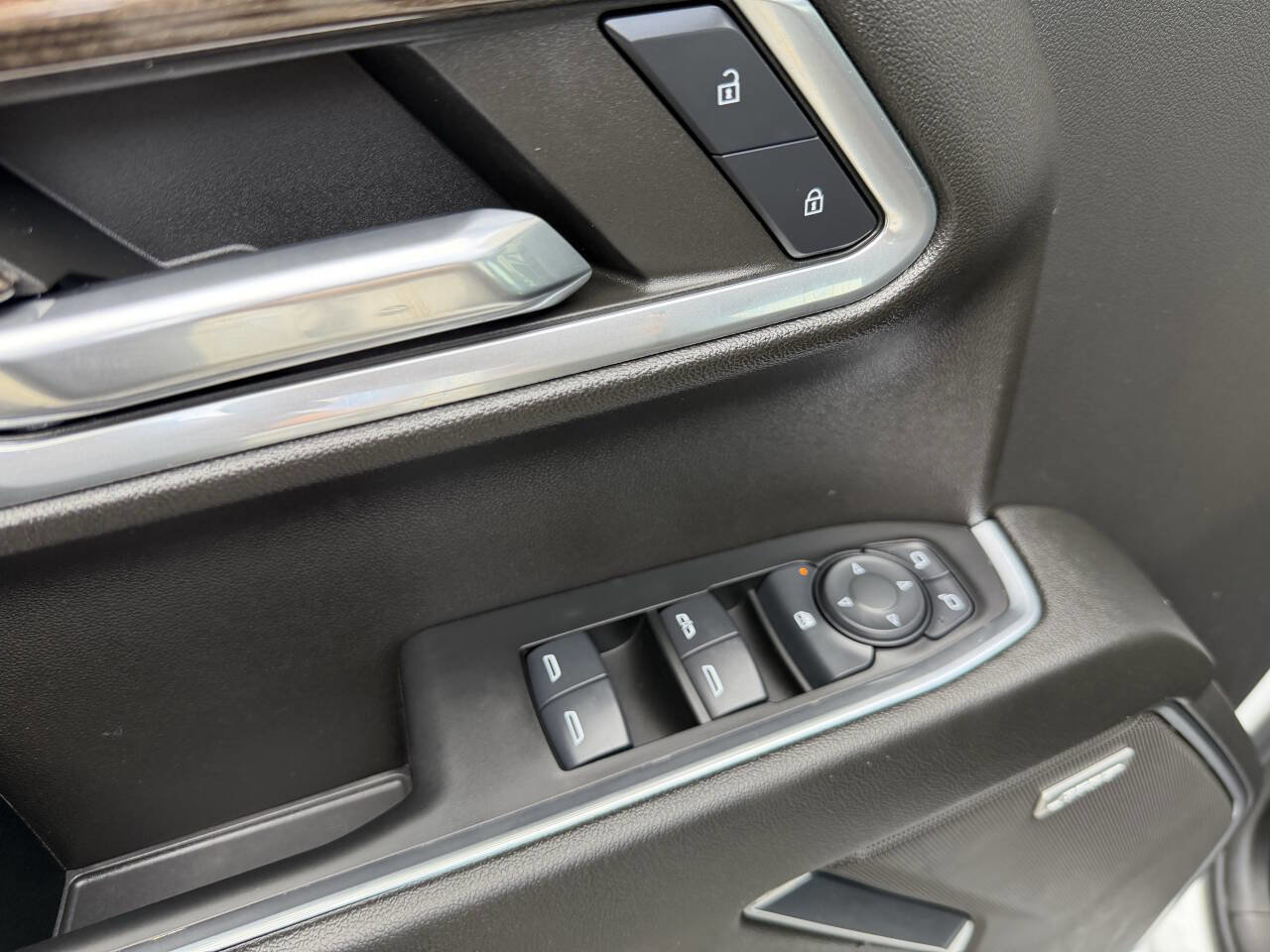 Used 2024 Chevrolet Silverado 1500 RST w/ Rally Edition image 17