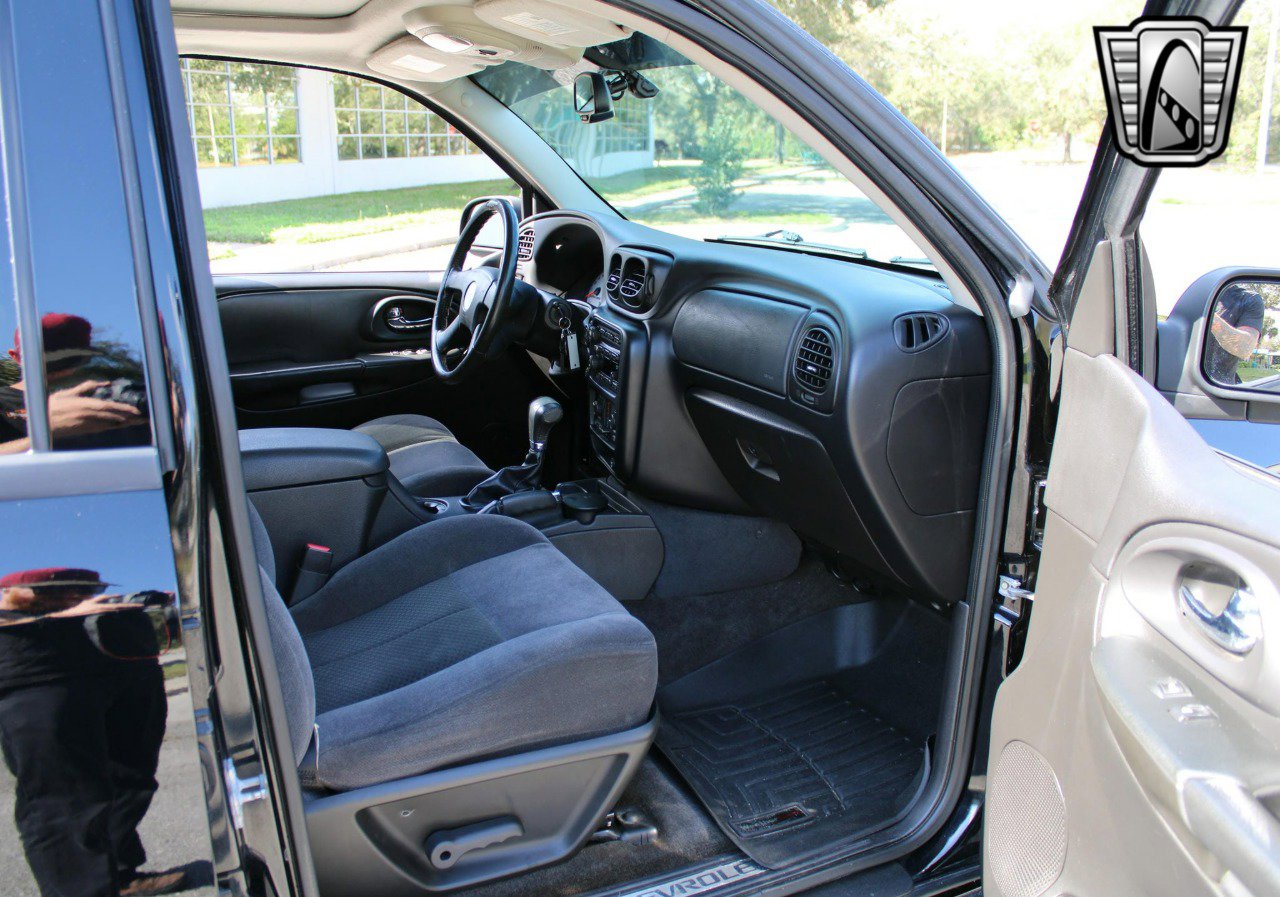 Used 2007 Chevrolet TrailBlazer SS image 25