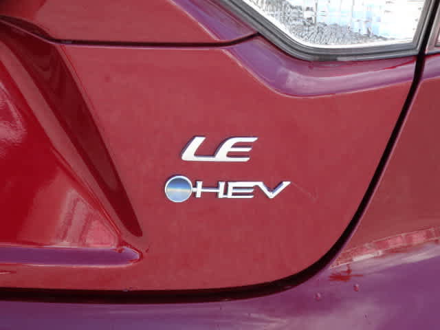 Used 2025 Toyota Corolla LE w/ LE Premium Package FWD image 12