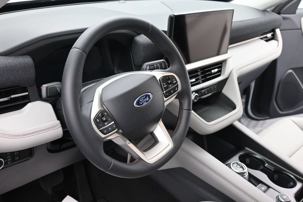 New 2026 Ford Explorer Active w/ Active Comfort Package AWD/4WD image 15