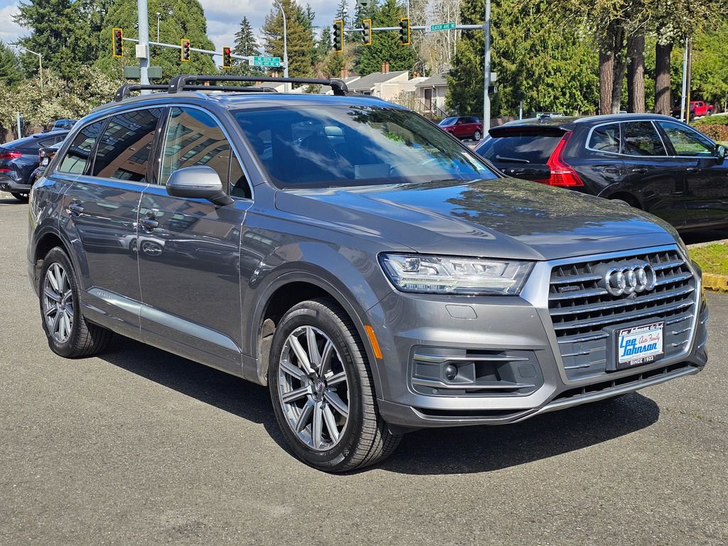 Used 2017 Audi Q7 3.0T Premium Plus image 3