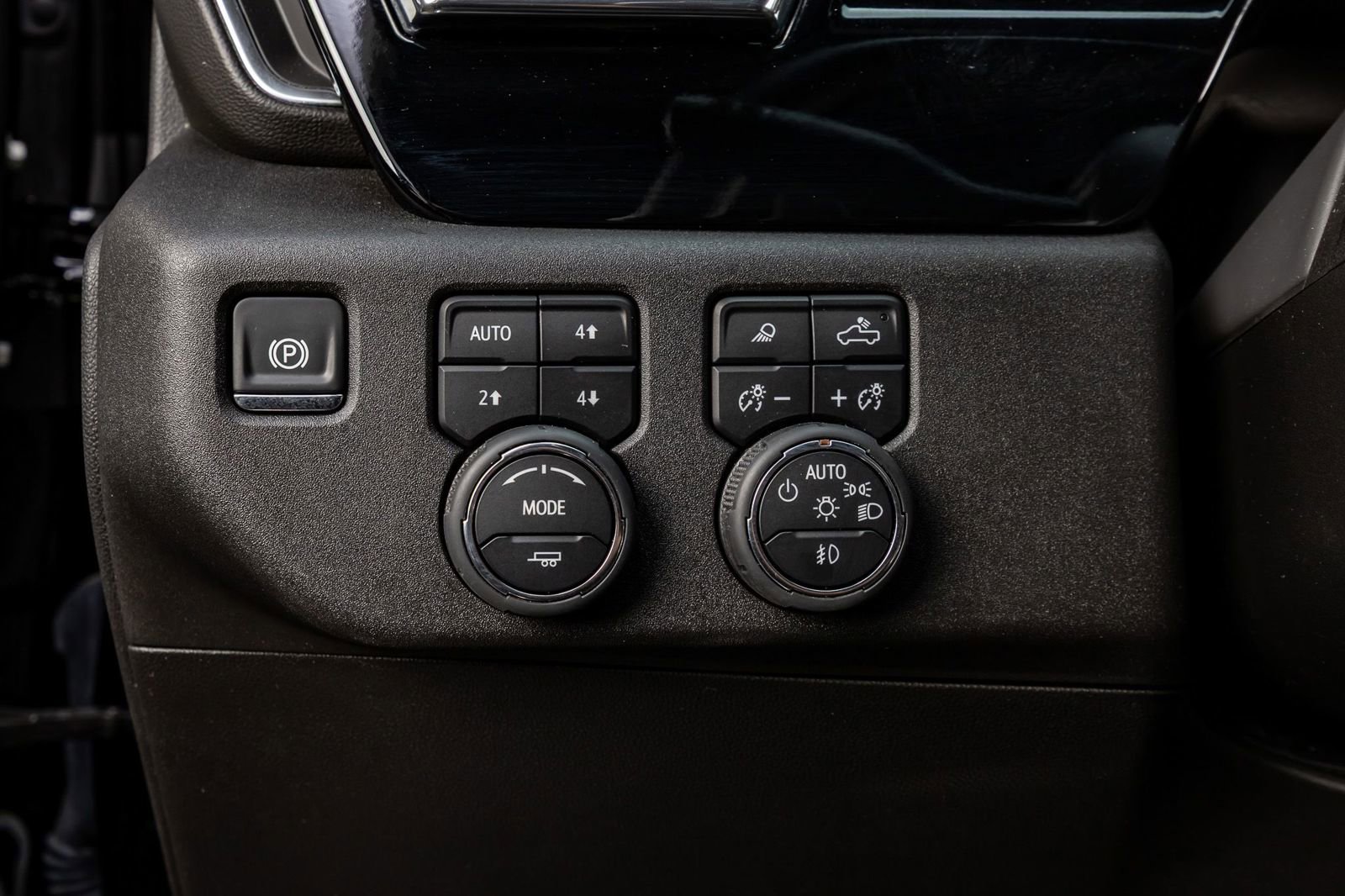 Used 2025 Chevrolet Silverado 1500 High Country w/ Midnight Edition image 22