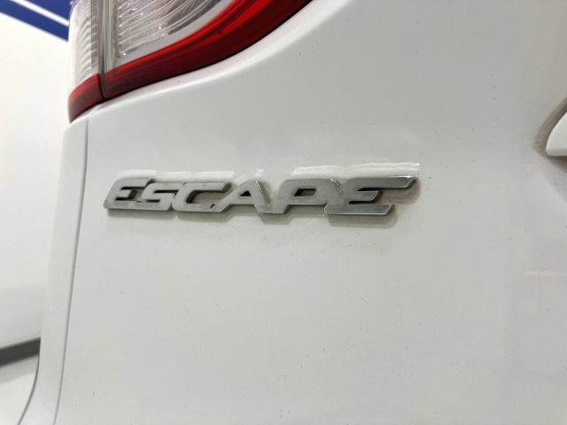 Used 2016 Ford Escape SE w/ Equipment Group 201A AWD/4WD image 15
