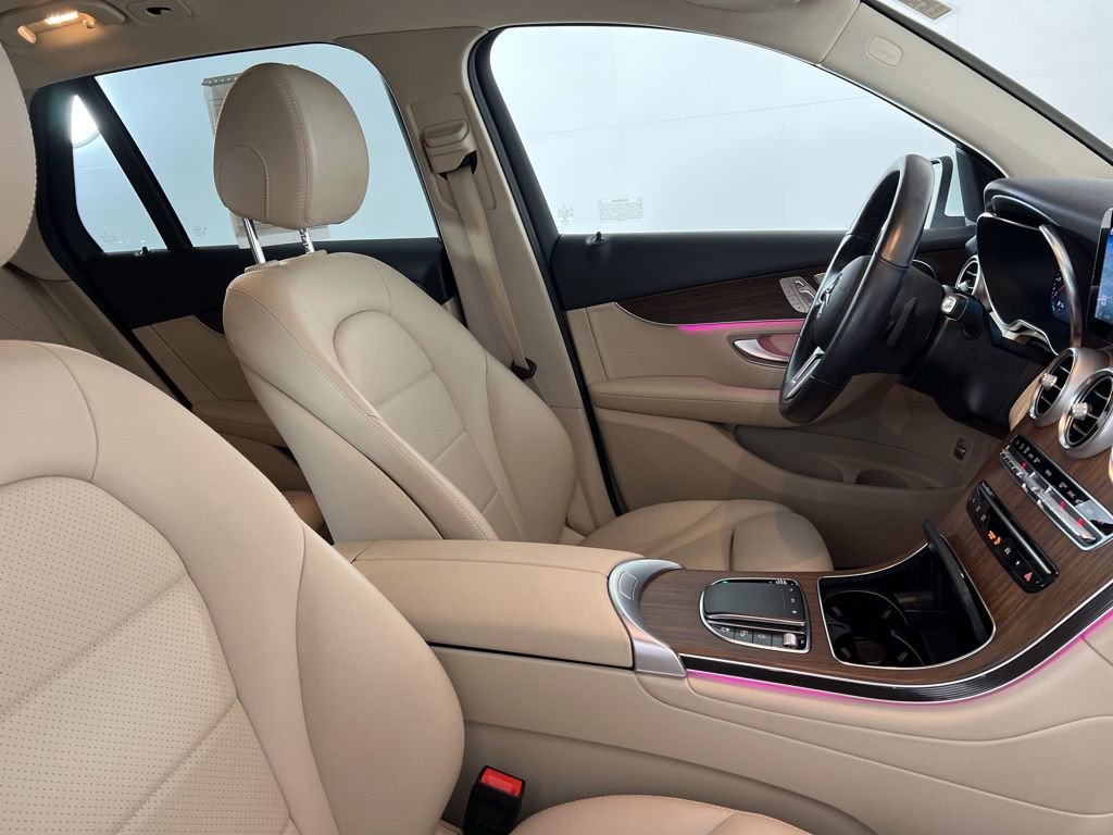 Certified 2022 Mercedes-Benz GLC 300 4MATIC image 17