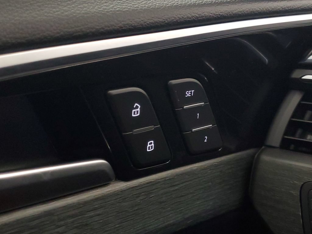 Used 2021 Audi A4 2.0T Premium AWD/4WD image 16